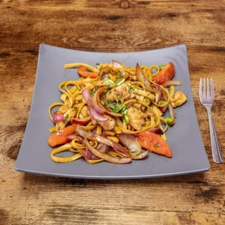 Tallarin Saltado